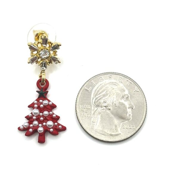 Pearl Beaded Red Christmas Trees with Rhinestone Snowflakes Holiday Earrings New - Picture 3 of 3